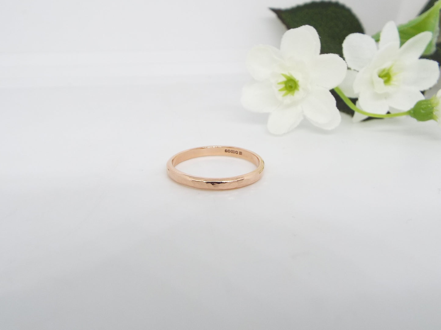 9ct Rose Gold Wedding Ring - Hammered finish - slim