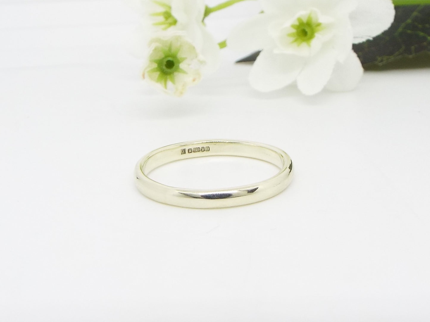 Matching 9ct White Gold Wedding Band Set