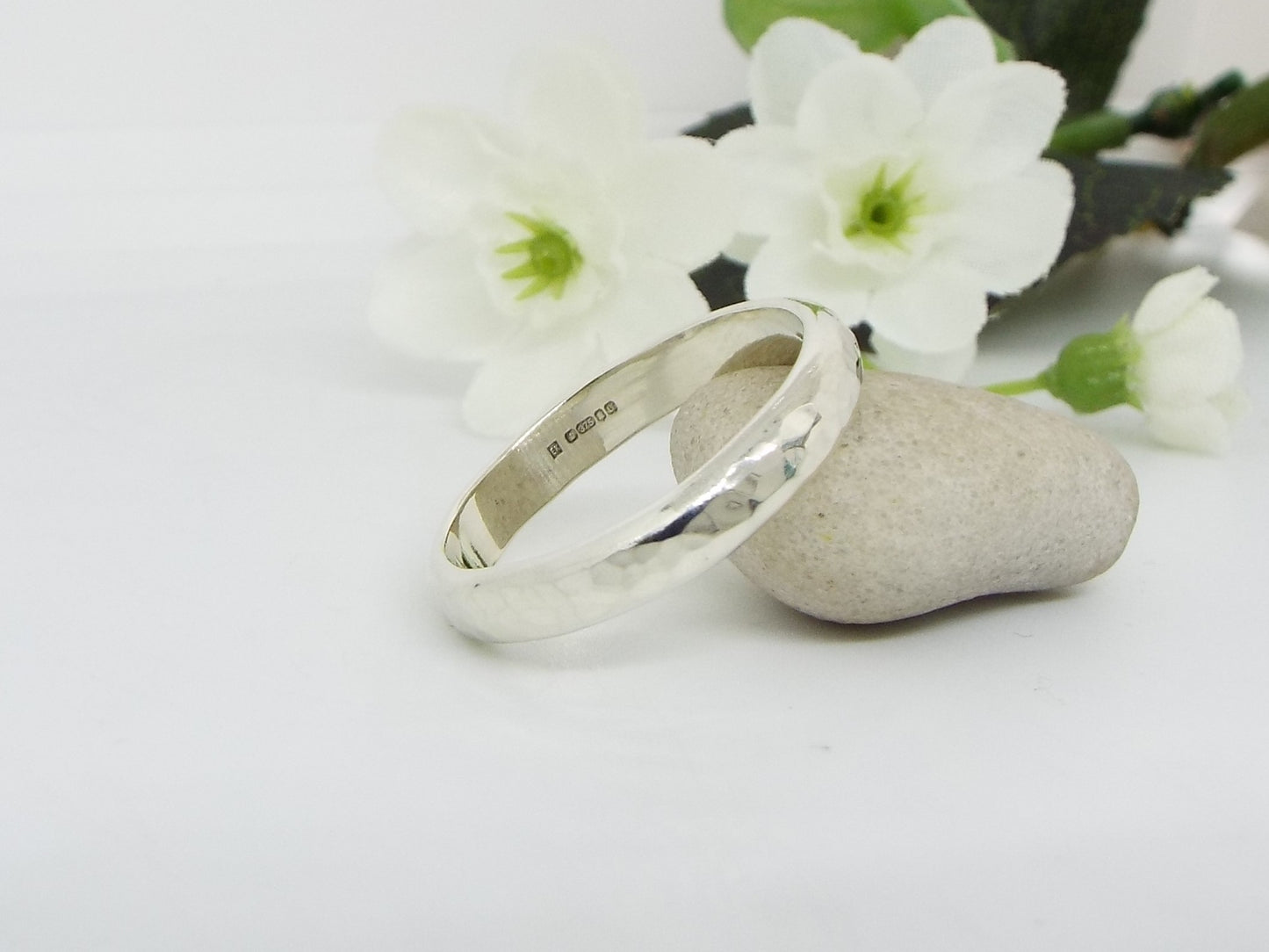 His and Hers 9ct White Gold Wedding Band Set - Hammered finish