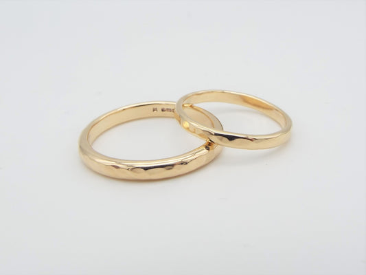 Classic Gold Band - Wedding ring set - Hammered Finish